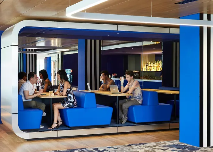 Yooma Urban Lodge Tour EiffelHotel Pas Cher Paris